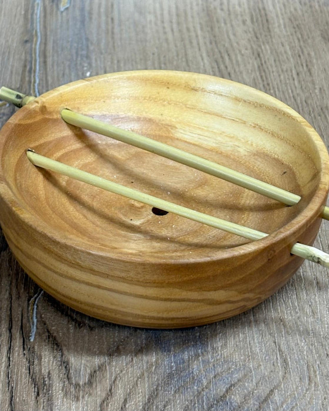 Porte-savon coupelle bois et bâtonnets bambou cévenol